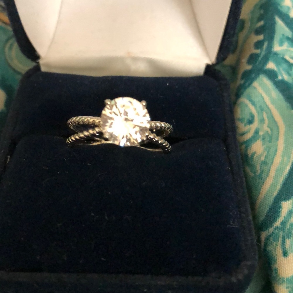 Costume sterling silver ring